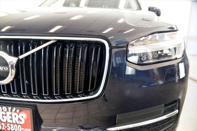 2017 Volvo XC90 T6 Momentum