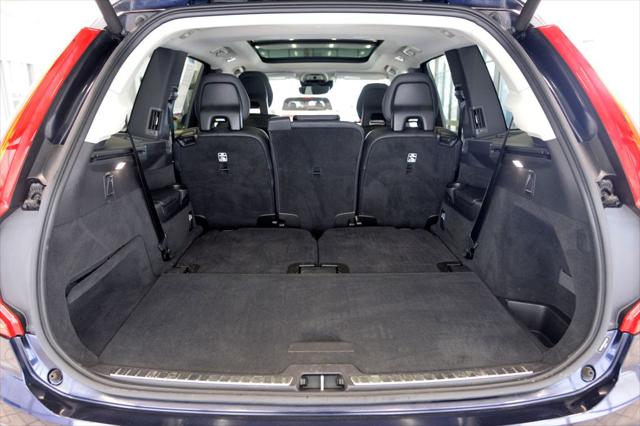 2017 Volvo XC90 T6 Momentum
