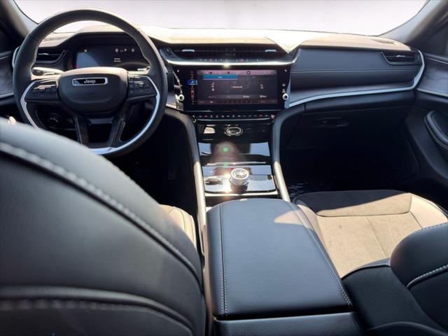 2026 Jeep Grand Cherokee L Altitude 4x4