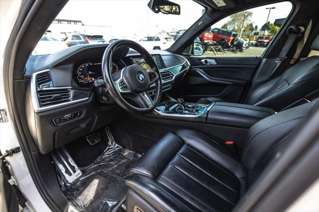 2022 BMW X7 M50i
