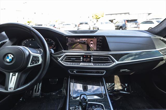2022 BMW X7 M50i