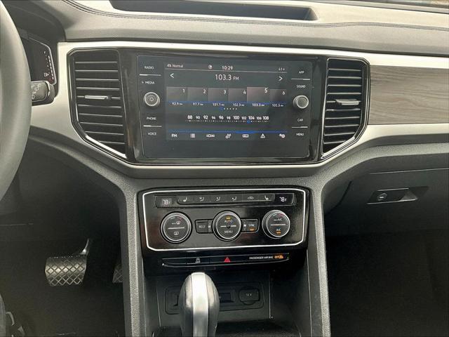 2023 Volkswagen Atlas 3.6L V6 SE w/Technology