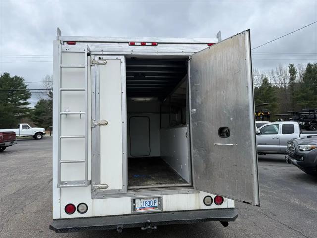 2016 Chevrolet Express Cutaway 3500