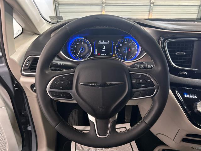 2024 Chrysler Voyager LX