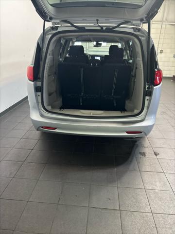 2024 Chrysler Voyager LX