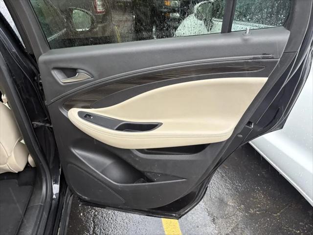 2020 Buick Envision FWD Essence