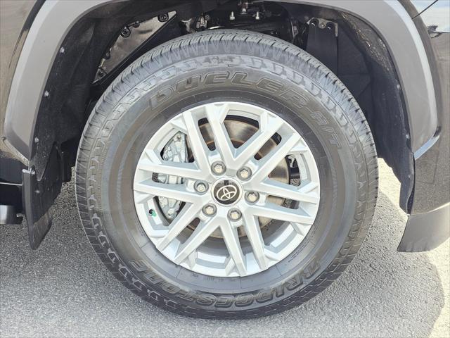 2023 Toyota Sequoia SR5