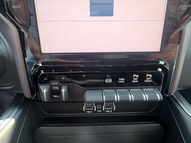 2026 Ram 3500 Big Horn Crew Cab 4x4 8' Box
