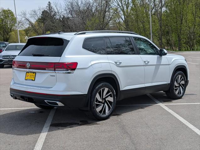 2026 Volkswagen Atlas SE with Technology