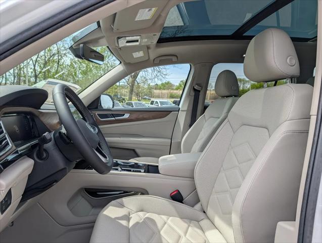 2026 Volkswagen Atlas SE with Technology