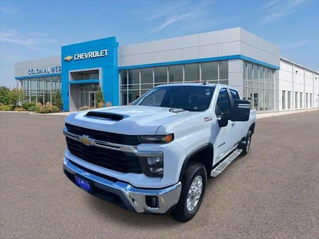 2025 Chevrolet Silverado 2500HD 4WD Crew Cab Standard Bed LT for sale in Fitchburg, MA