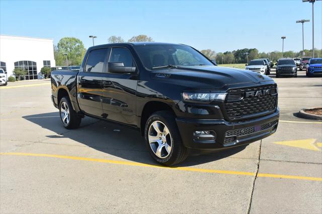 2026 Ram 1500 Express Crew Cab 4x4 5'7" Box