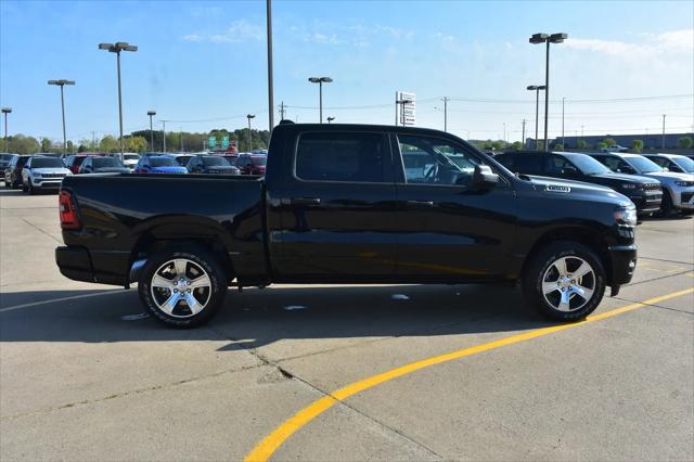 2026 Ram 1500 Express Crew Cab 4x4 5'7" Box