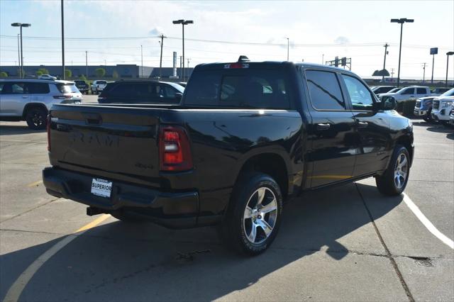 2026 Ram 1500 Express Crew Cab 4x4 5'7" Box