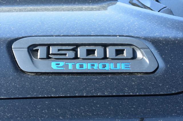 2026 Ram 1500 Express Crew Cab 4x4 5'7" Box