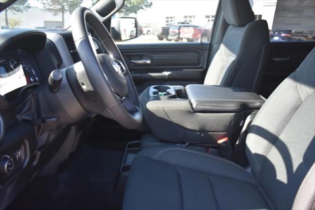 2026 Ram 1500 Express Crew Cab 4x4 5'7" Box