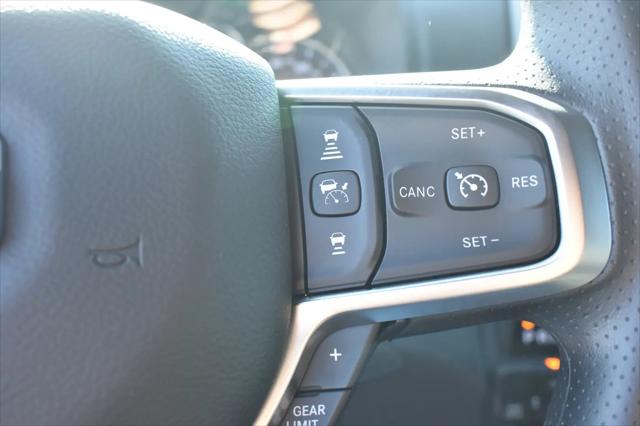 2026 Ram 1500 Express Crew Cab 4x4 5'7" Box