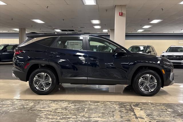 2026 Hyundai Tucson Hybrid Blue SE