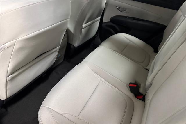 2026 Hyundai Tucson Hybrid Blue SE
