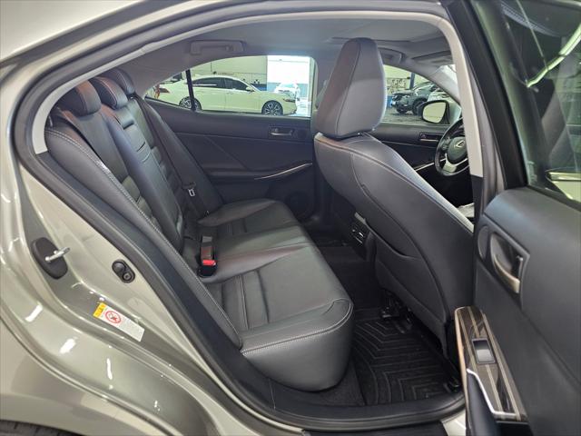 2017 Lexus IS 350 Base