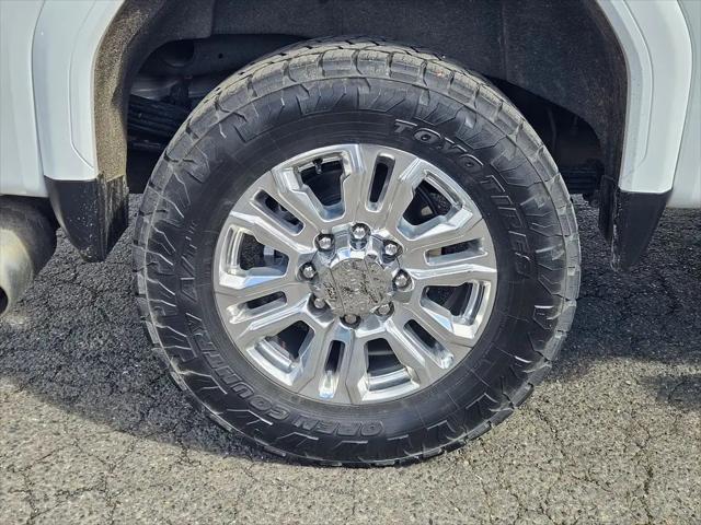 2020 GMC Sierra 2500HD 4WD Crew Cab Standard Bed Denali