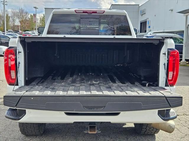 2020 GMC Sierra 2500HD 4WD Crew Cab Standard Bed Denali