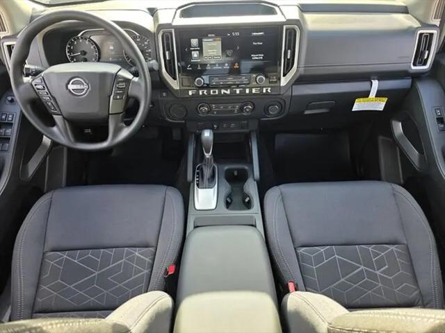 2026 Nissan Frontier Crew Cab SV 4x2