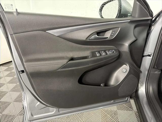 2026 Buick NV Preferred FWD