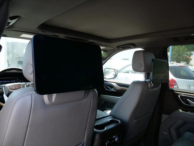 2021 GMC Yukon XL 4WD SLT