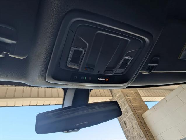 2022 Chevrolet Silverado 1500 2WD Crew Cab Short Bed RST