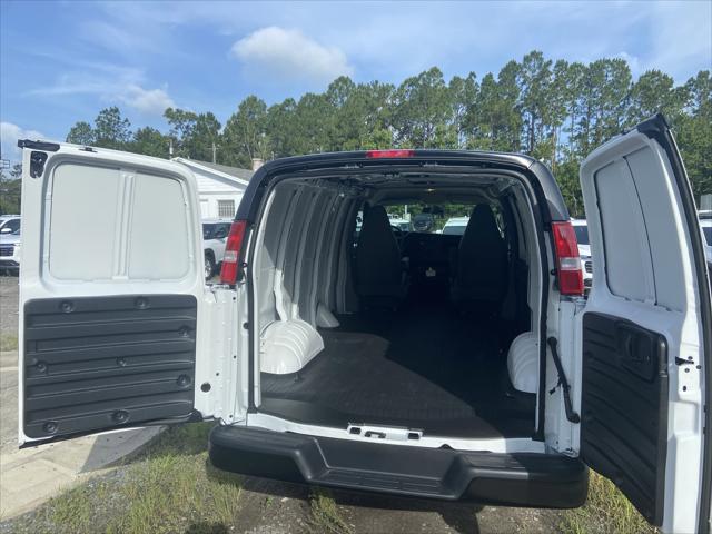 2026 GMC Savana Cargo 2500 Regular Wheelbase, Work Van, RWD