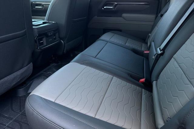 2026 Chevrolet Silverado 2500HD Crew Cab, Standard Bed, XR2, 4WD