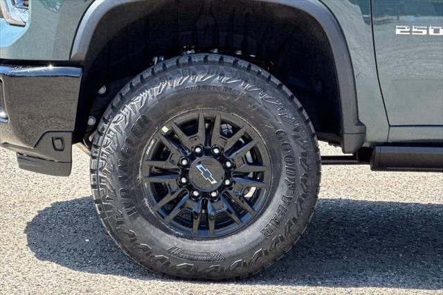 2026 Chevrolet Silverado 2500HD Crew Cab, Standard Bed, XR2, 4WD