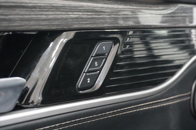 2022 Jeep Wagoneer Series III 4x2