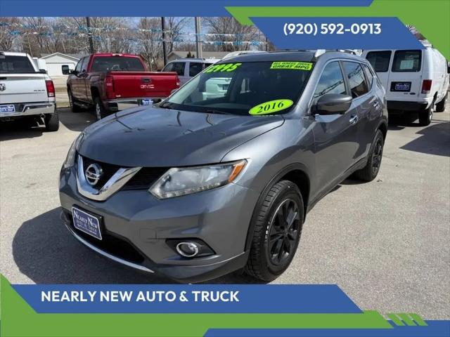 2016 Nissan Rogue SV for sale in Green Bay, WI