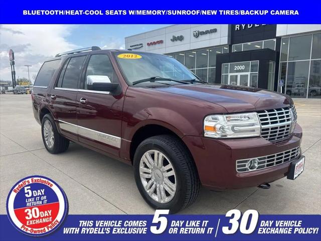 2012 Lincoln Navigator Base for sale in Independence, IA