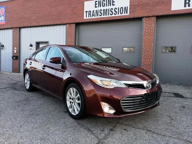 2013 Toyota Avalon XLE Premium for sale in Huntington, IN