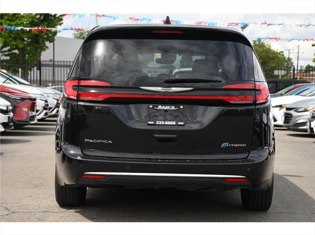 2023 Chrysler Pacifica Hybrid Touring L