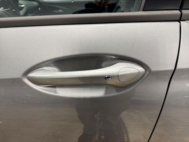 2026 Buick NV Sport Touring FWD