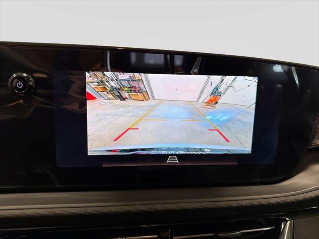 2026 Buick NV Sport Touring FWD