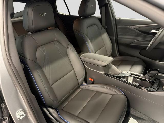 2026 Buick NV Sport Touring FWD
