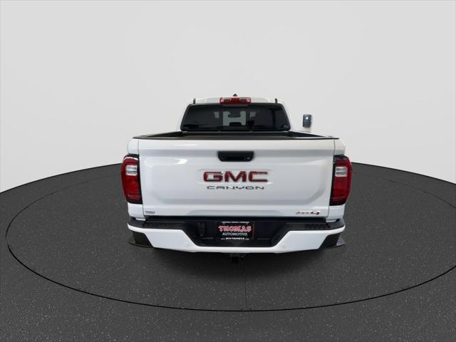 2026 GMC Canyon AT4, 4WD