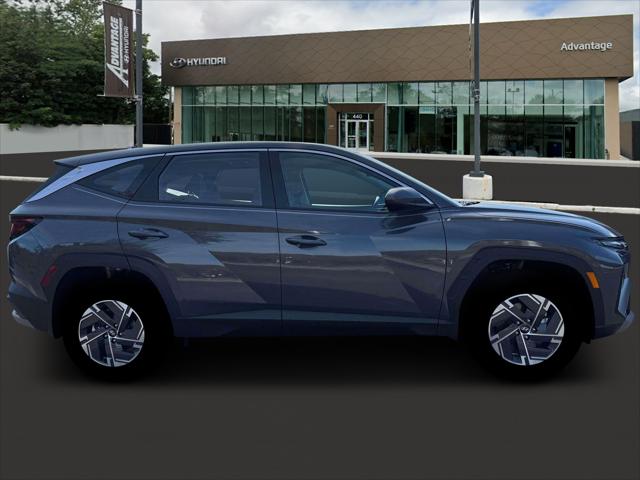 2026 Hyundai Tucson Hybrid Blue SE