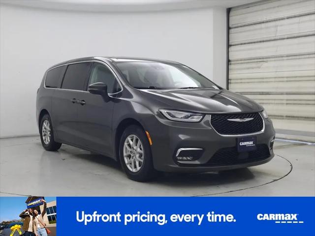 2023 Chrysler Pacifica Touring L for sale in Stockton, CA