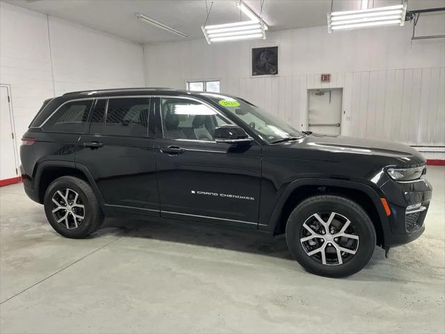 2023 Jeep Grand Cherokee Limited 4x4 for sale in Beaverdale, PA