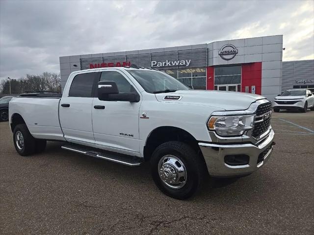 2024 Ram 3500 Big Horn Crew Cab 4x4 8' Box for sale in Dover, OH