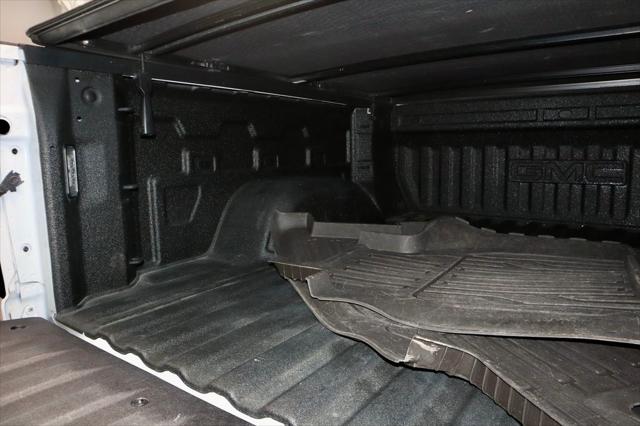 2023 GMC Sierra 1500 4WD Crew Cab Short Box Elevation with 3SB