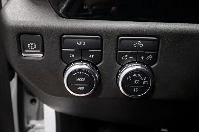 2023 GMC Sierra 1500 4WD Crew Cab Short Box Elevation with 3SB