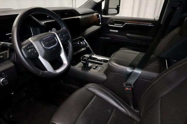 2024 GMC Sierra 1500 4WD Crew Cab Short Box Denali