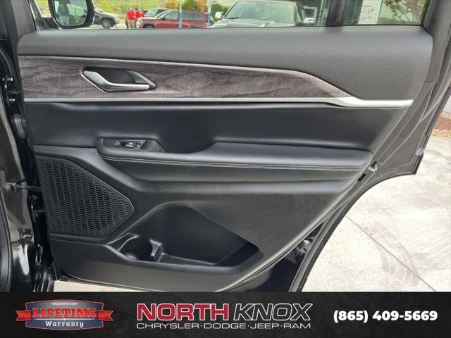 2025 Jeep Grand Cherokee L Limited 4x4